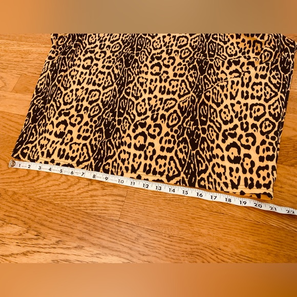 Leopard print shoulder pads muscle tee size L - Picture 6 of 9